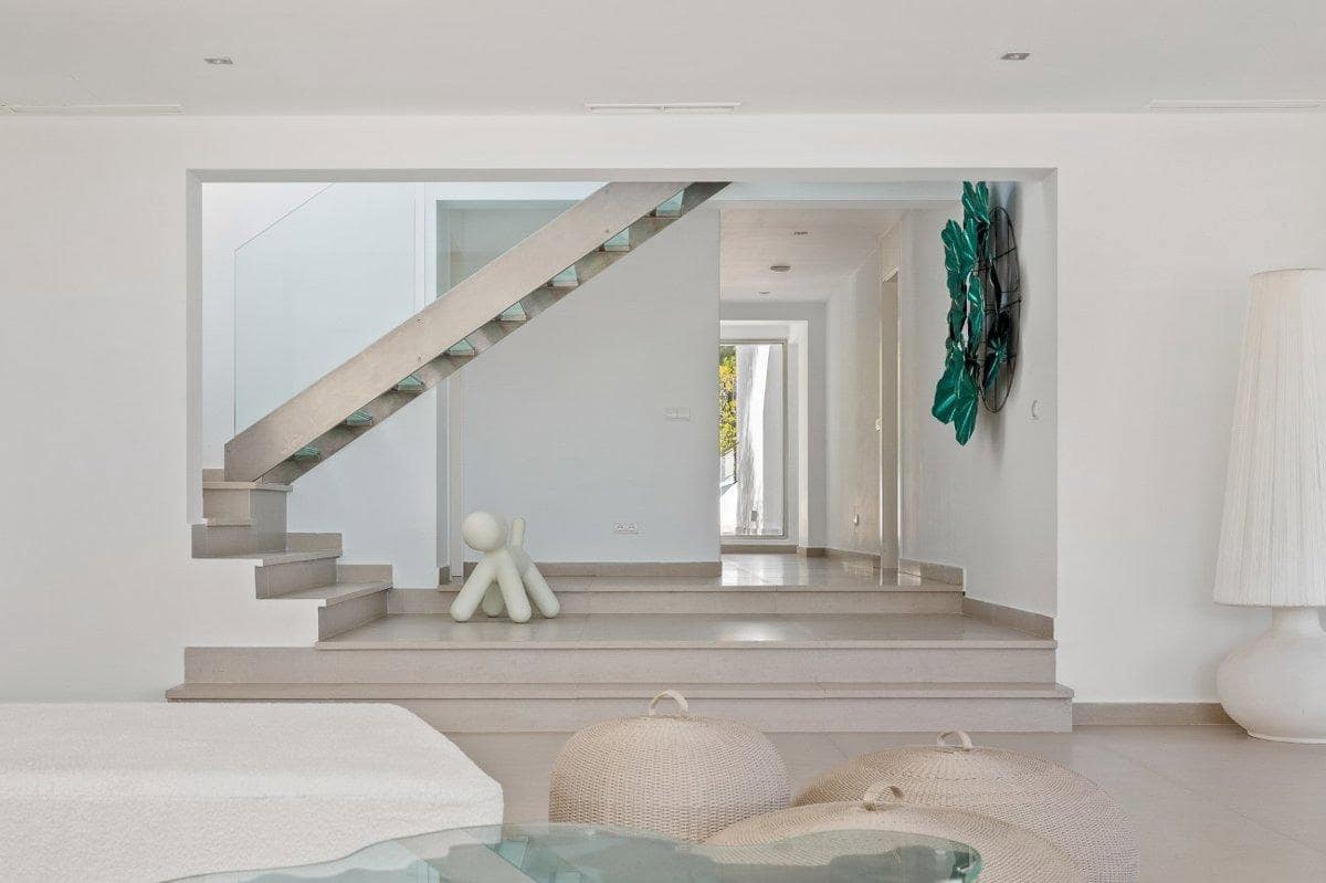 5 sypialnia Willa na sprzedaż w Santa Eulalia / Santa Eularia z basenem - 12 000 000 € (Ref: 8534049)