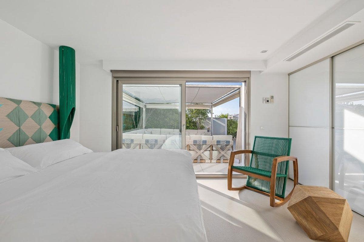 5 sypialnia Willa na sprzedaż w Santa Eulalia / Santa Eularia z basenem - 12 000 000 € (Ref: 8534049)