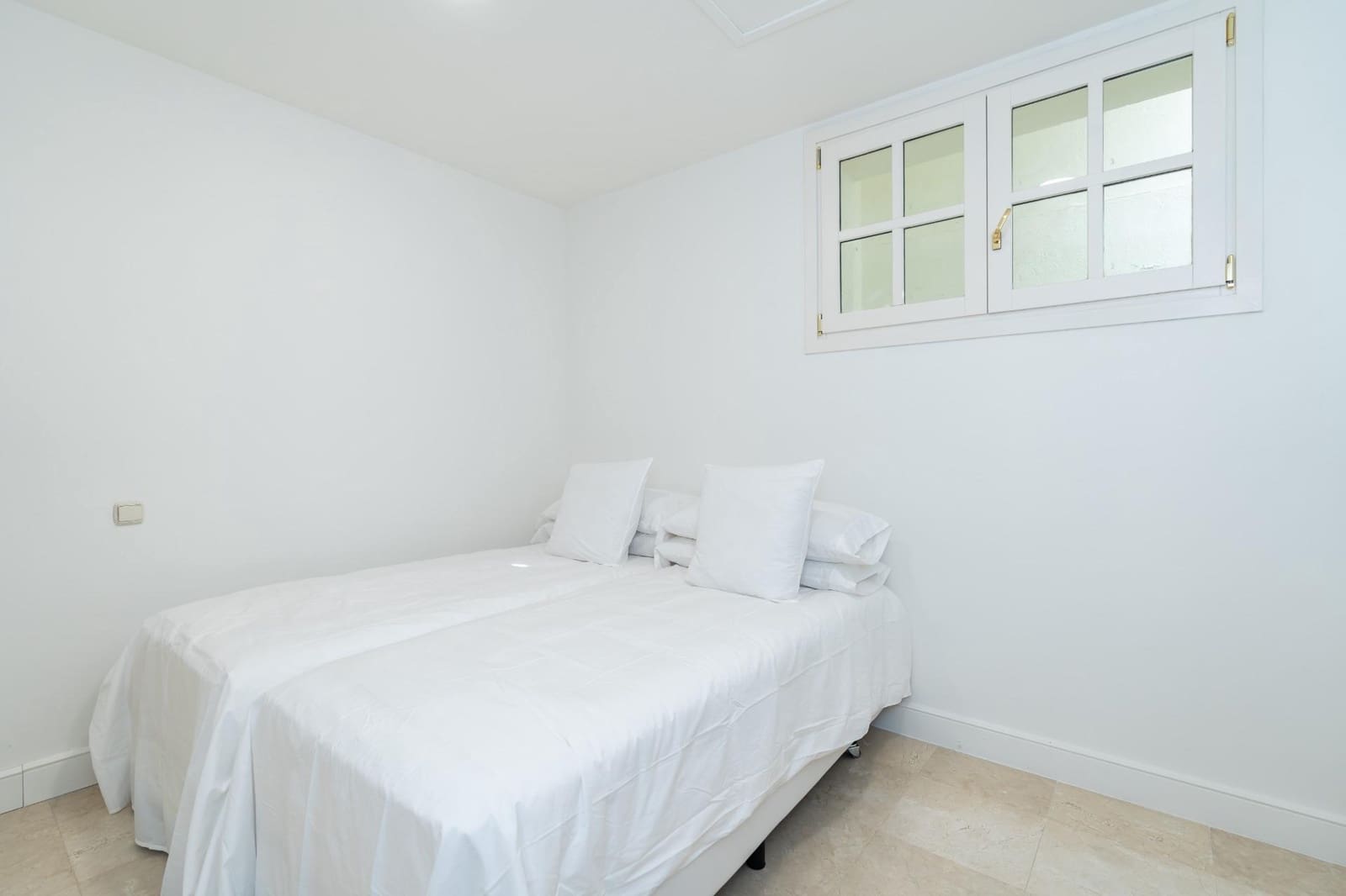 5 quarto Moradia para venda em Marbella com piscina - 3 950 000 € (Ref: 8547194)