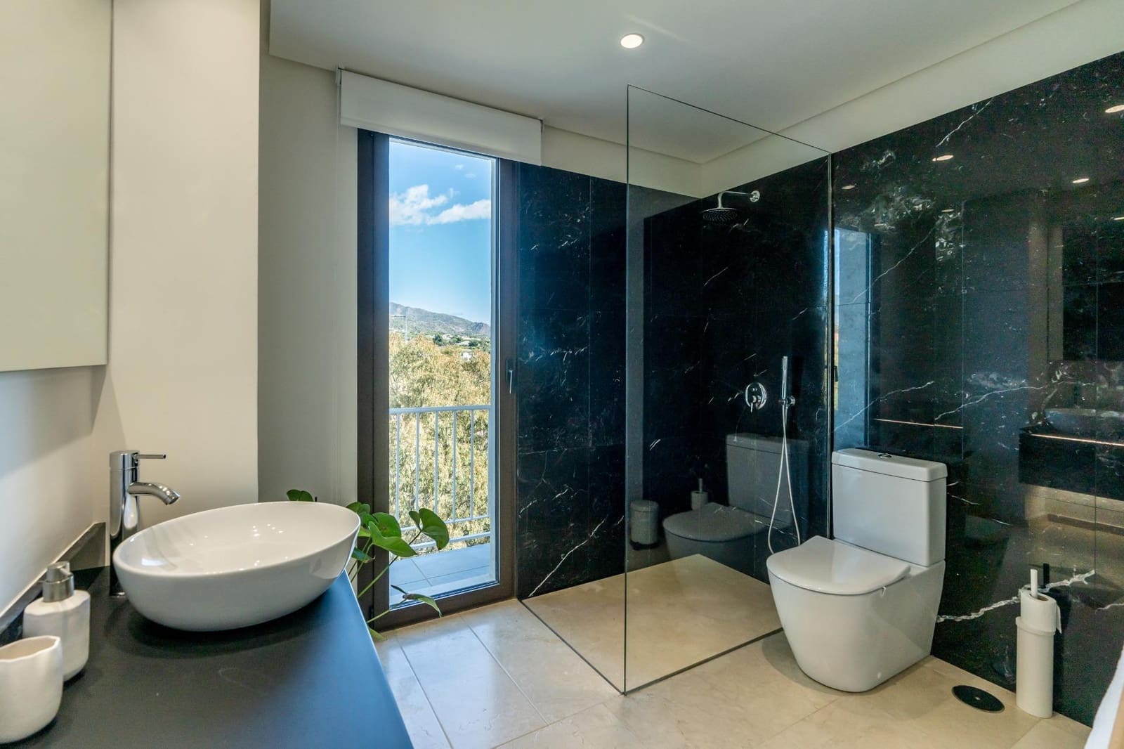 5 quarto Moradia para venda em Marbella com piscina - 3 950 000 € (Ref: 8547194)