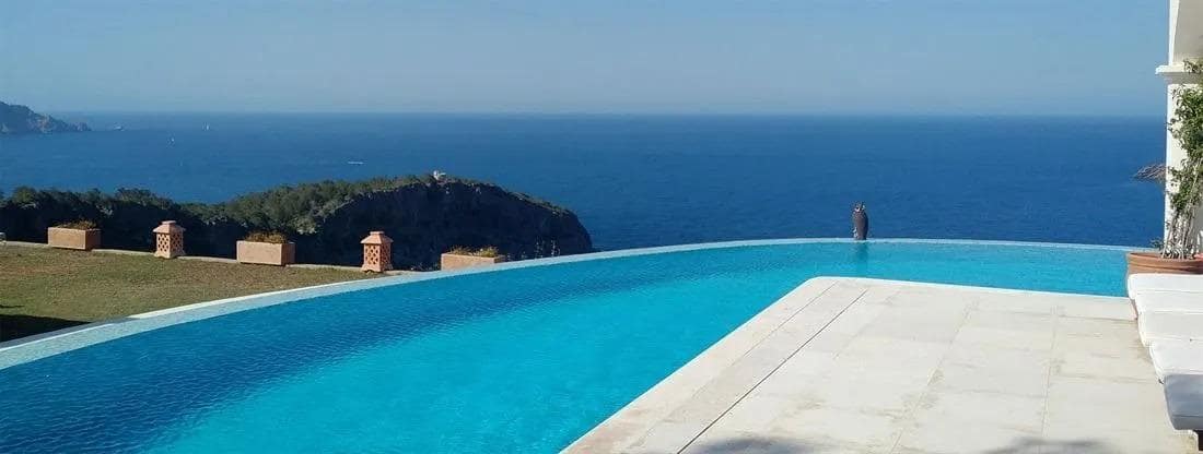 10 soveværelse Villa til salg i Cala Llenya med swimmingpool garage - € 45.000.000 (Ref: 8547196)