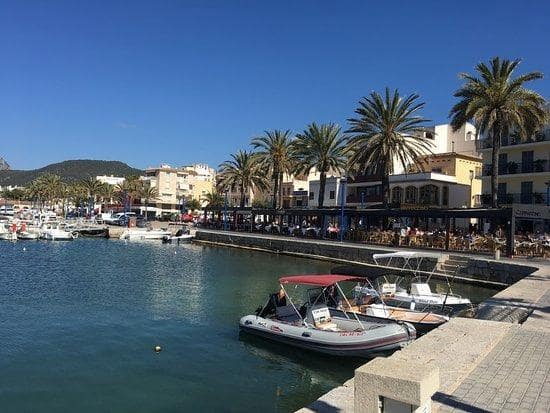 Villa til salgs i Puerto de Andratx - € 35 000 000 (Ref: 8547203)