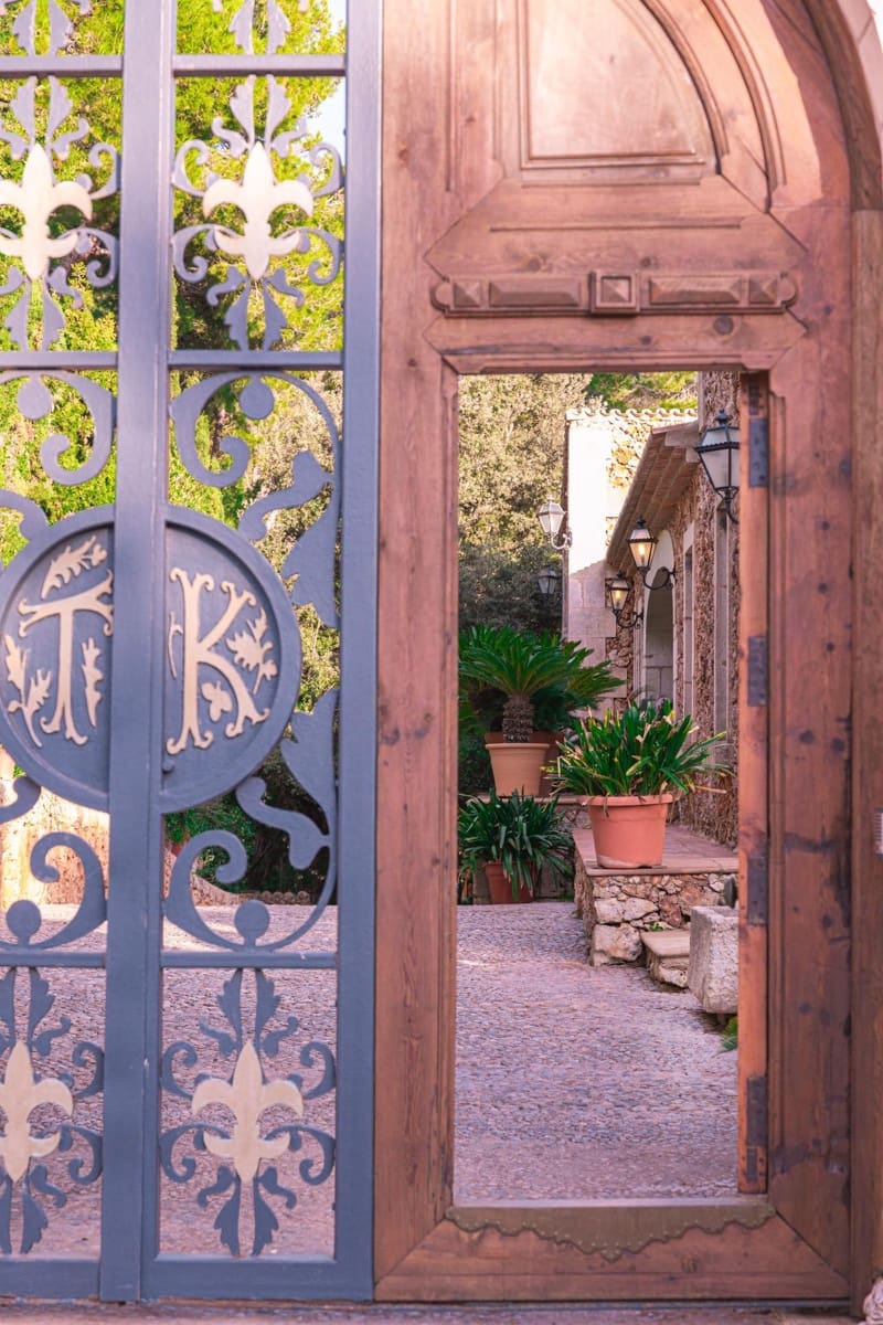 5 soveværelse Villa til salg i Costa de los Pinos med swimmingpool garage - € 2.750.000 (Ref: 8646544)