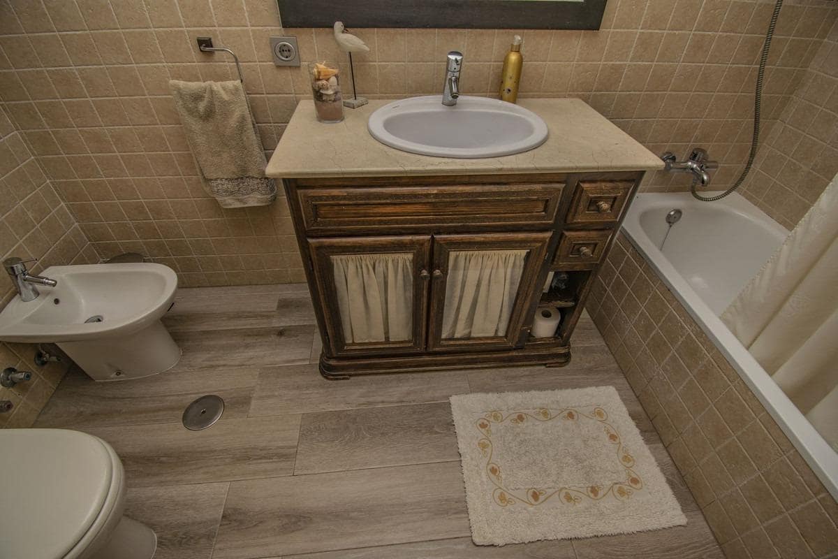 3 slaapkamer Villa te koop in Marbella - € 850.000 (Ref: 8701832)