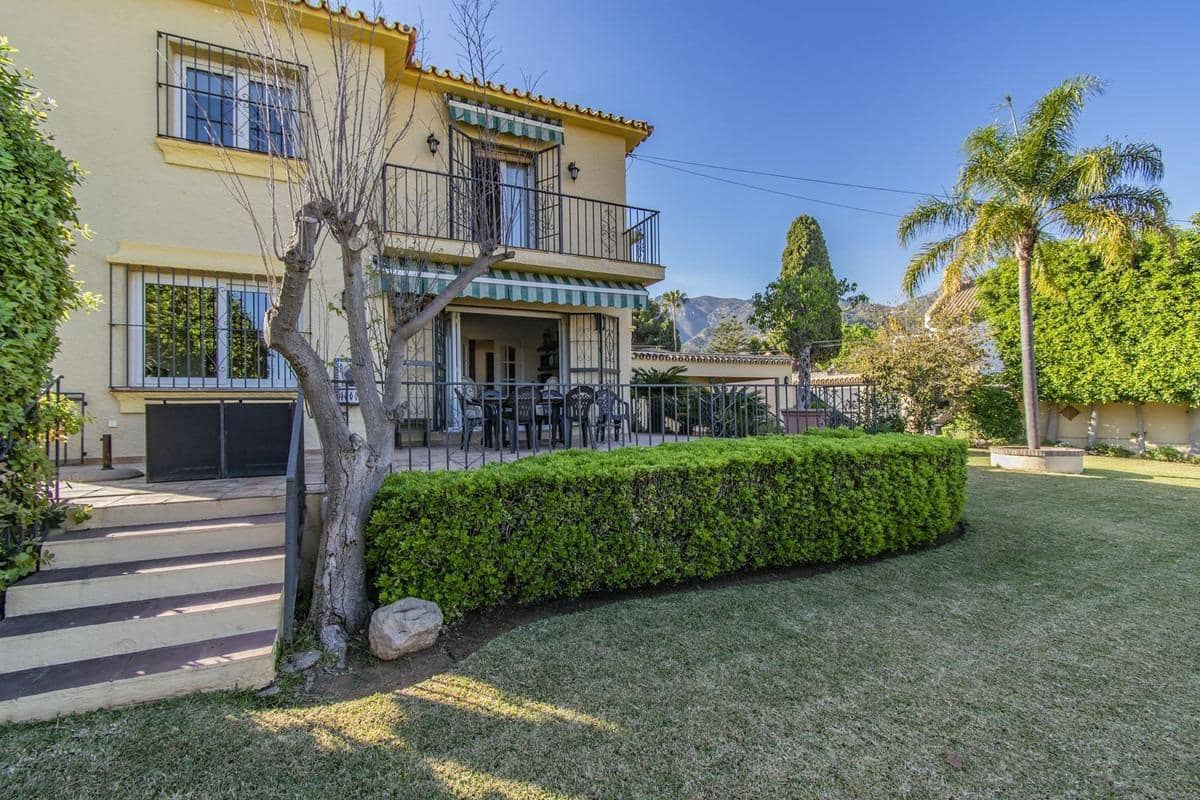 3 slaapkamer Villa te koop in Marbella - € 850.000 (Ref: 8701832)