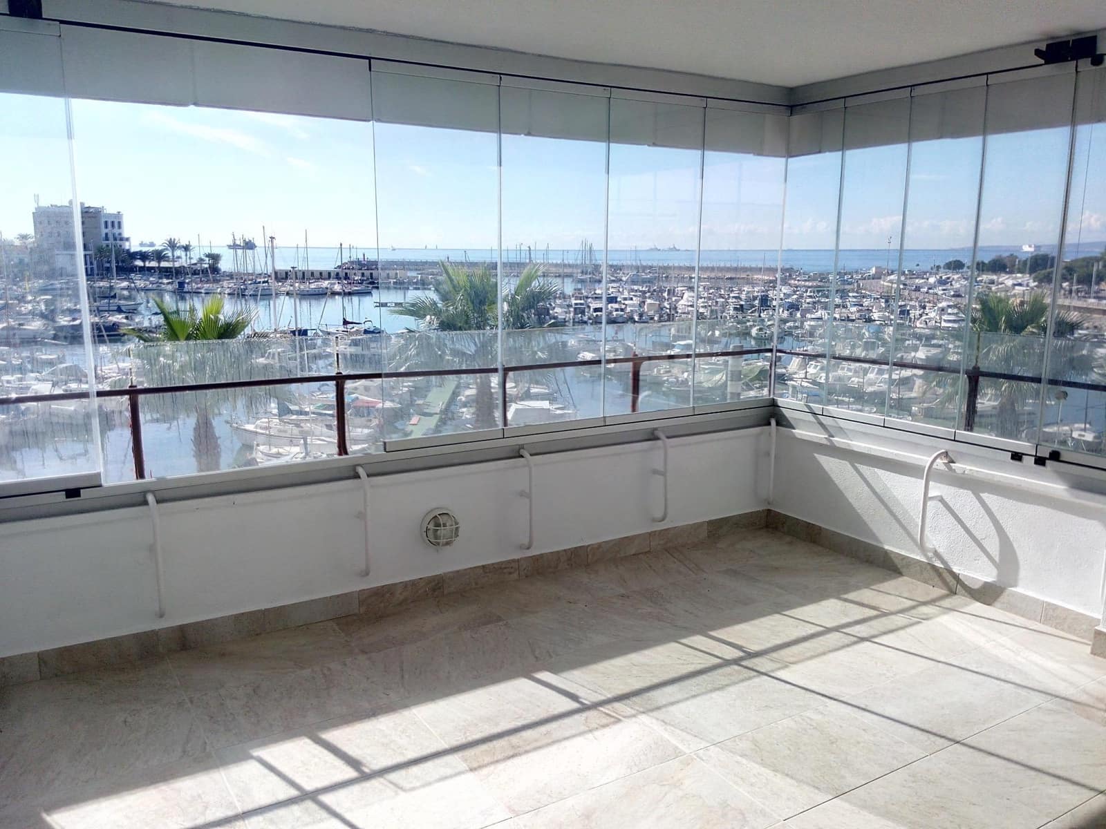 4 soveværelse Lejlighed til salg i Es Molinar / El Molinar med garage - € 1.591.000 (Ref: 8880144)