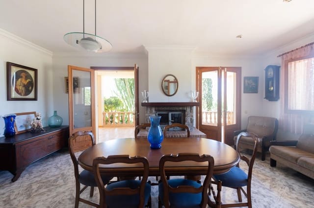 3 soveværelse Finca/Landehus til salg i Lloseta - € 750.000 (Ref: 8880148)