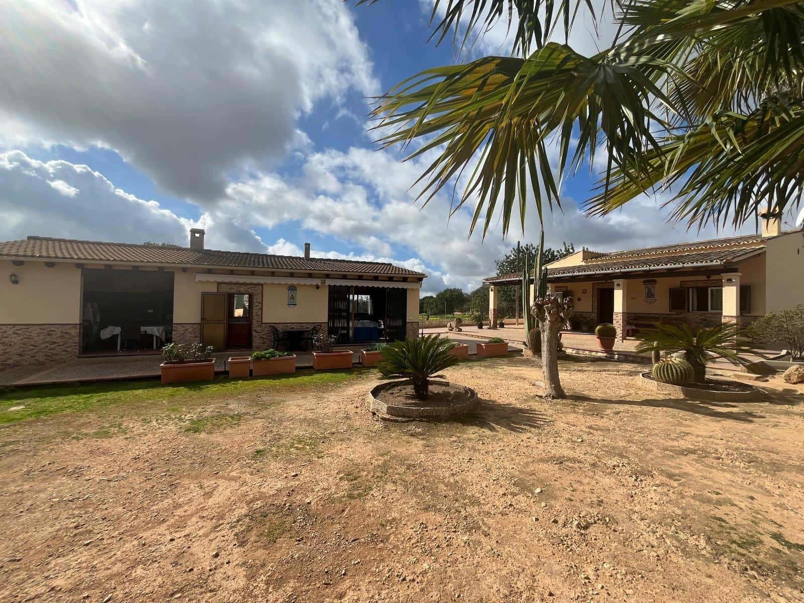 4 soveværelse Finca/Landehus til salg i Llucmajor med swimmingpool - € 740.000 (Ref: 8954220)