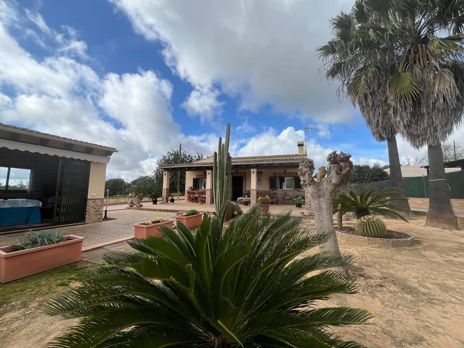 4 soveværelse Finca/Landehus til salg i Llucmajor med swimmingpool - € 740.000 (Ref: 8954220)