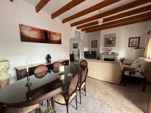 4 soveværelse Finca/Landehus til salg i Llucmajor med swimmingpool - € 740.000 (Ref: 8954220)