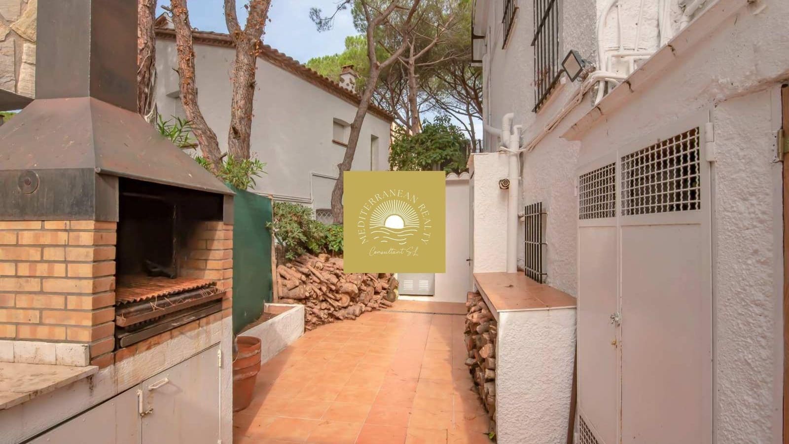 4 soverom Villa til salgs i Platja d'Aro med svømmebasseng garasje - € 1 300 000 (Ref: 9060993)