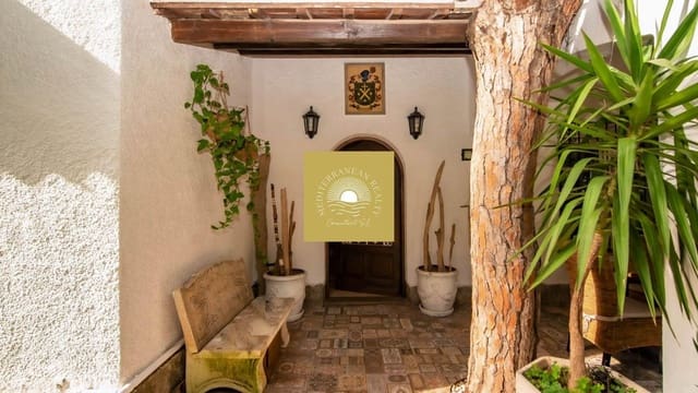 4 camera da letto Villa in vendita in Platja d'Aro, Castell-Platja d'Aro con piscina garage - 1.300.000 € (Rif: 9060993)