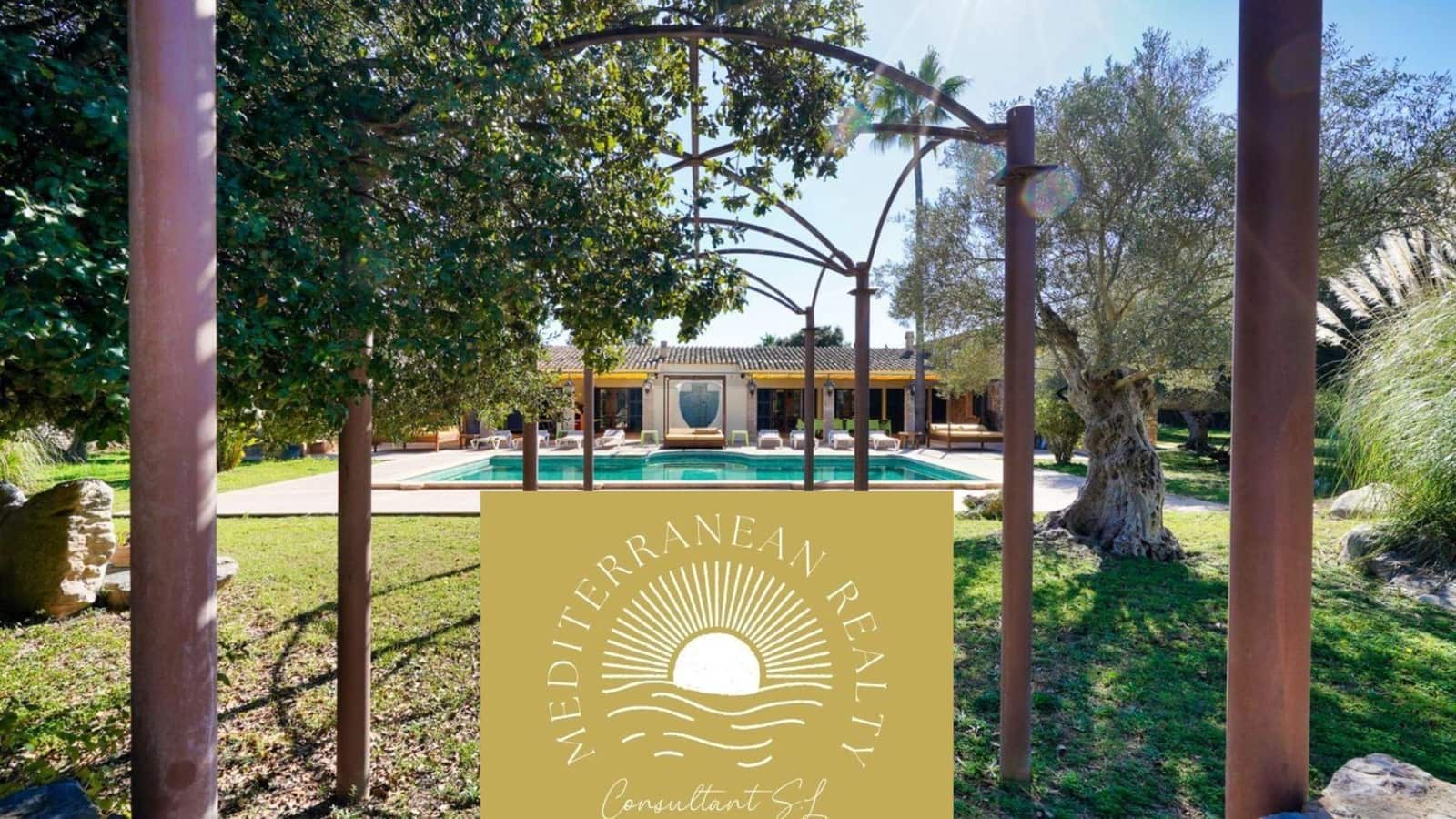 6 soveværelse Finca/Landehus til salg i Capdepera med swimmingpool - € 2.200.000 (Ref: 9114073)