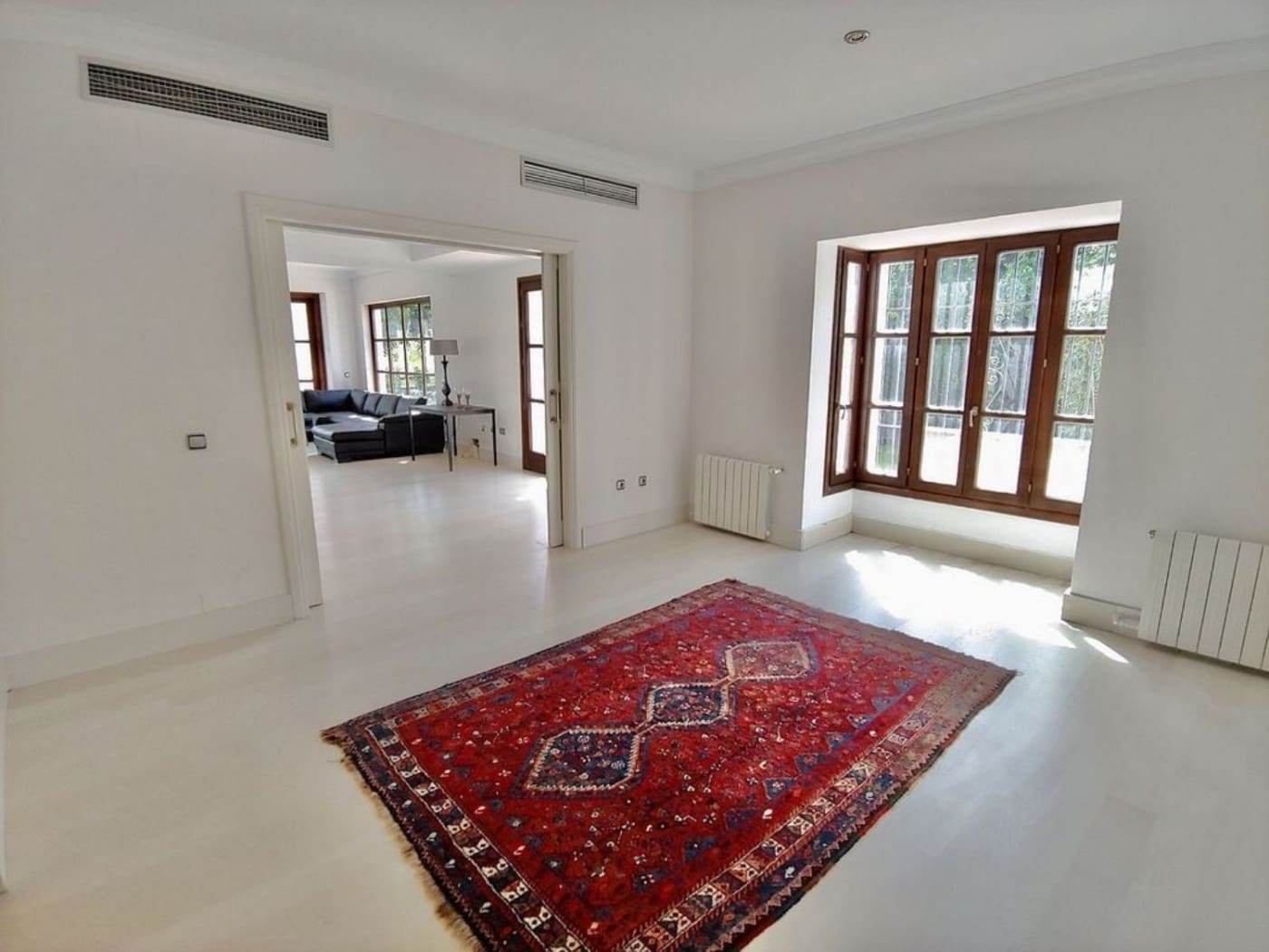 6 slaapkamer Villa te koop in Guadalmina met zwembad garage - € 4.900.000 (Ref: 9114074)