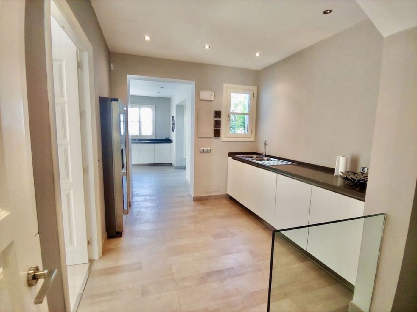 6 slaapkamer Villa te koop in Guadalmina met zwembad garage - € 4.900.000 (Ref: 9114074)