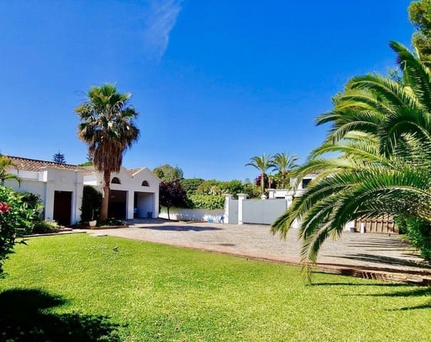 6 sypialnia Willa na sprzedaż w Guadalmina Baja, Marbella z basenem garażem - 4 900 000 € (Ref: 9114074)