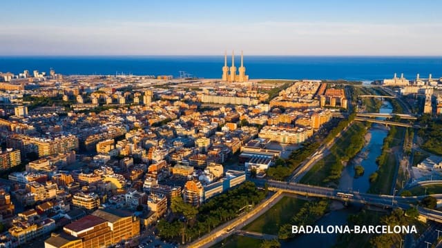 Byggetomt til salgs i Badalona - € 2 000 000 (Ref: 9181239)