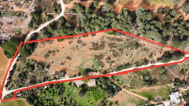 Grunde uden byggetilladelser til salg i Santa Gertrudis de Fruitera, Santa Eulalia / Santa Eularia - € 1.400.000 (Ref: 9185344)