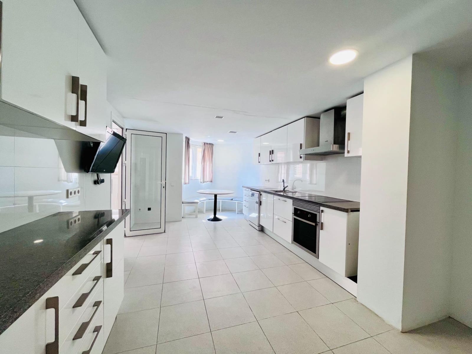 5 soverom Leilighet til salgs i Ibiza by med svømmebasseng garasje - € 2 850 000 (Ref: 9185346)