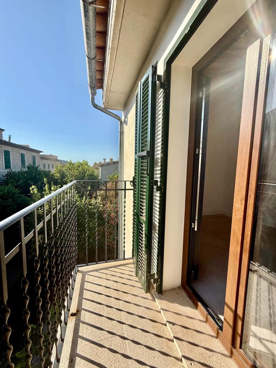 3 slaapkamer Rijtjeshuis te koop in Soller met garage - € 1.190.000 (Ref: 9355804)