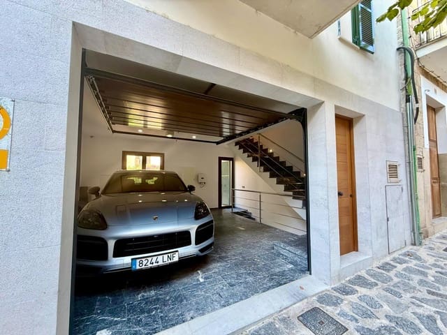 3 slaapkamer Rijtjeshuis te koop in Sóller met garage - € 1.190.000 (Ref: 9355804)