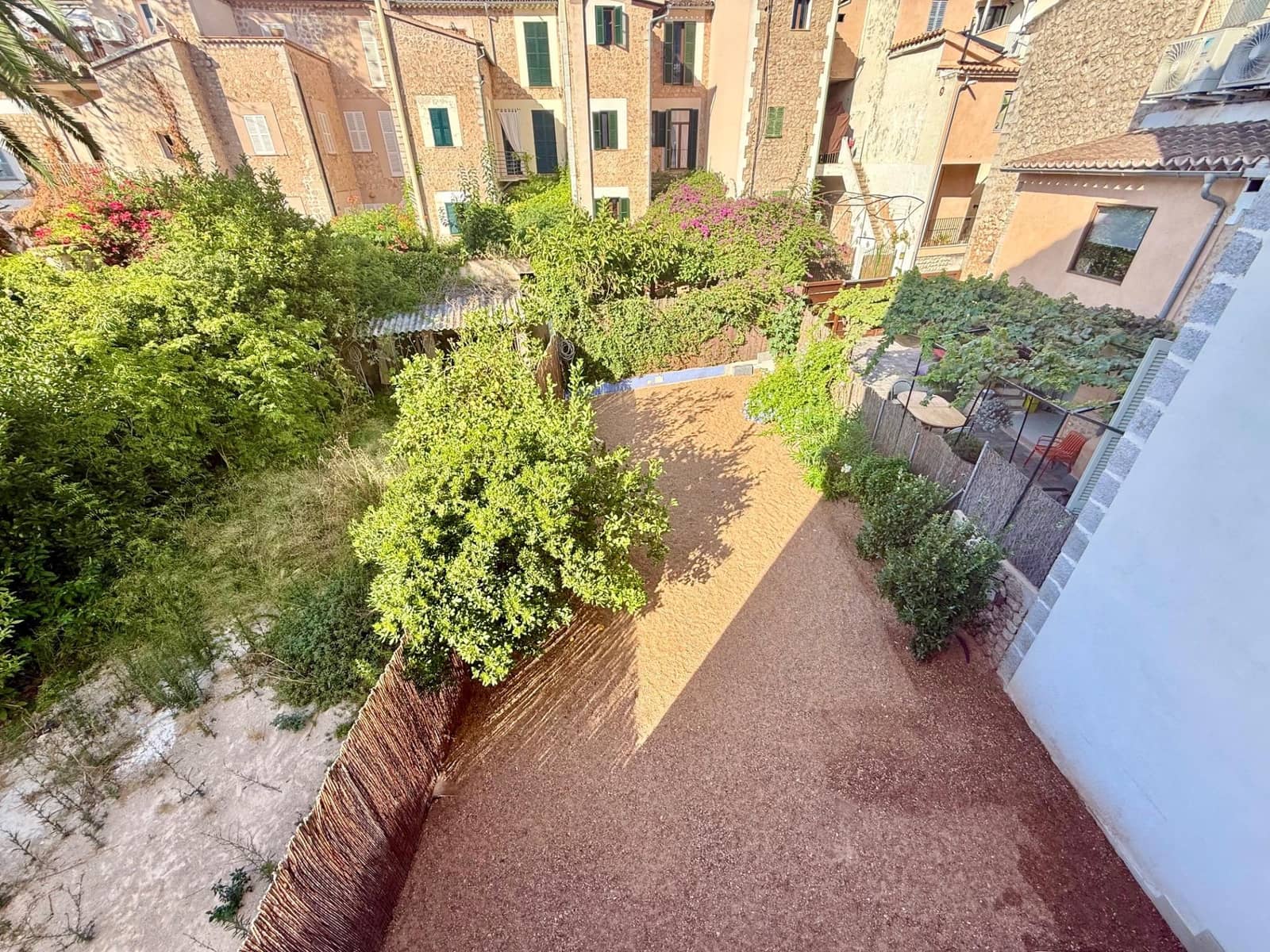 3 slaapkamer Rijtjeshuis te koop in Soller met garage - € 1.190.000 (Ref: 9355804)