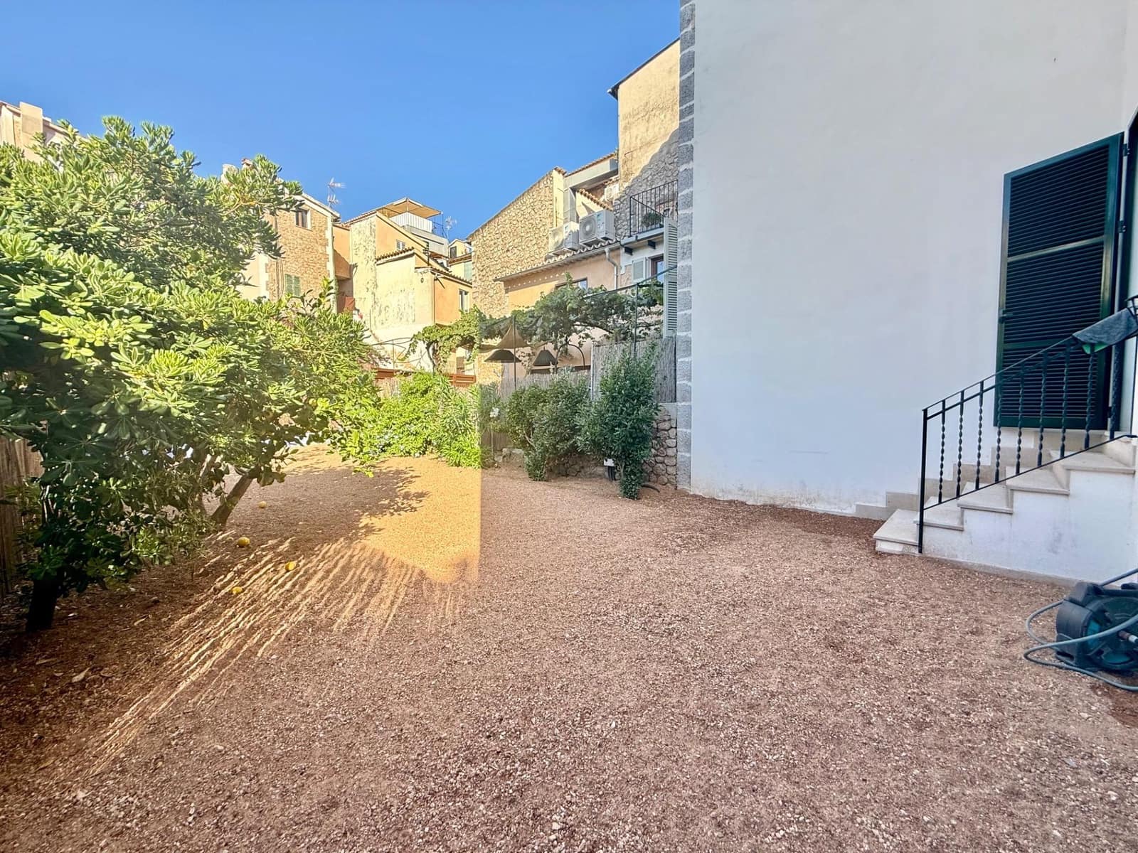 3 slaapkamer Rijtjeshuis te koop in Soller met garage - € 1.190.000 (Ref: 9355804)