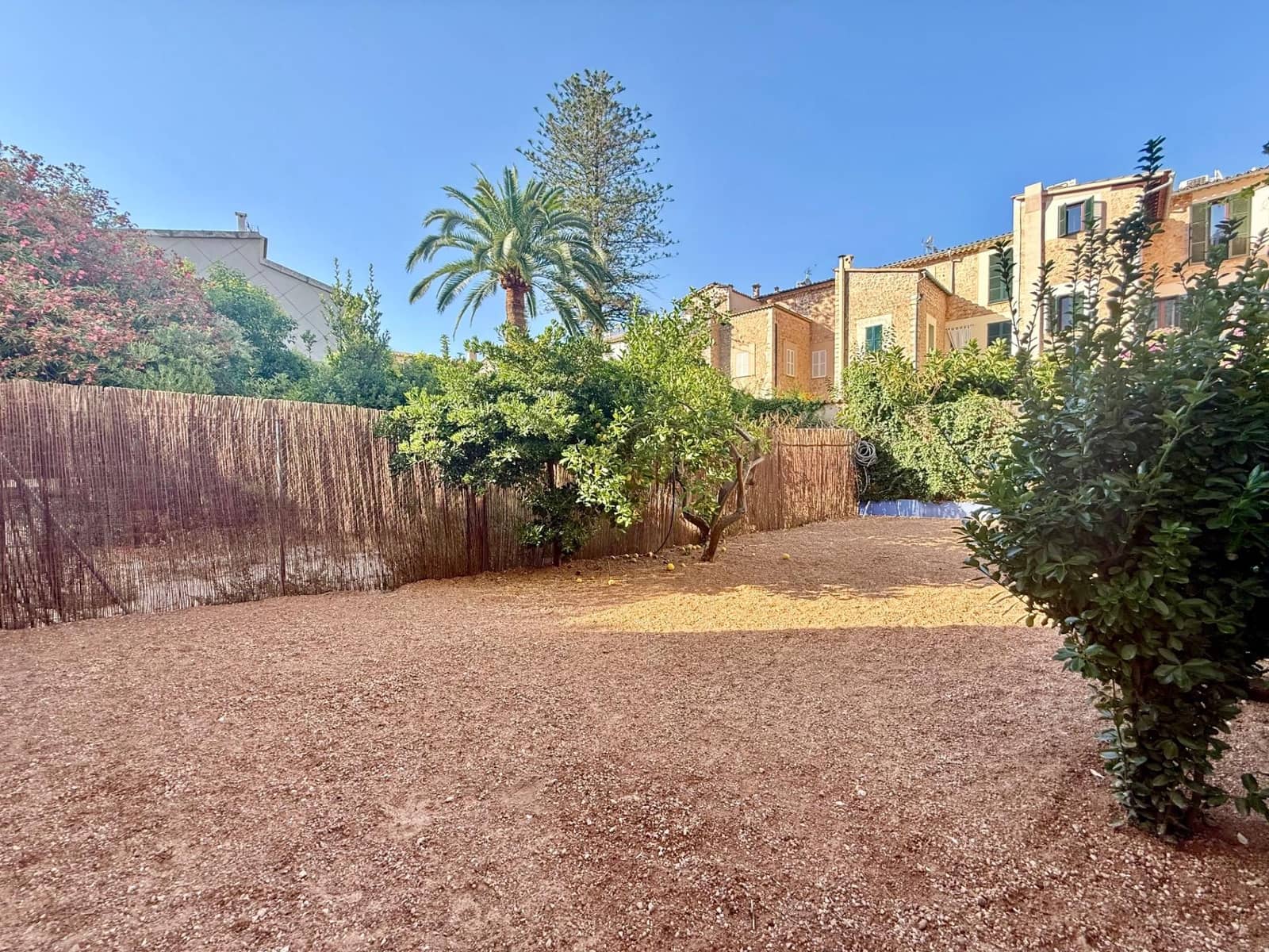3 slaapkamer Rijtjeshuis te koop in Soller met garage - € 1.190.000 (Ref: 9355804)