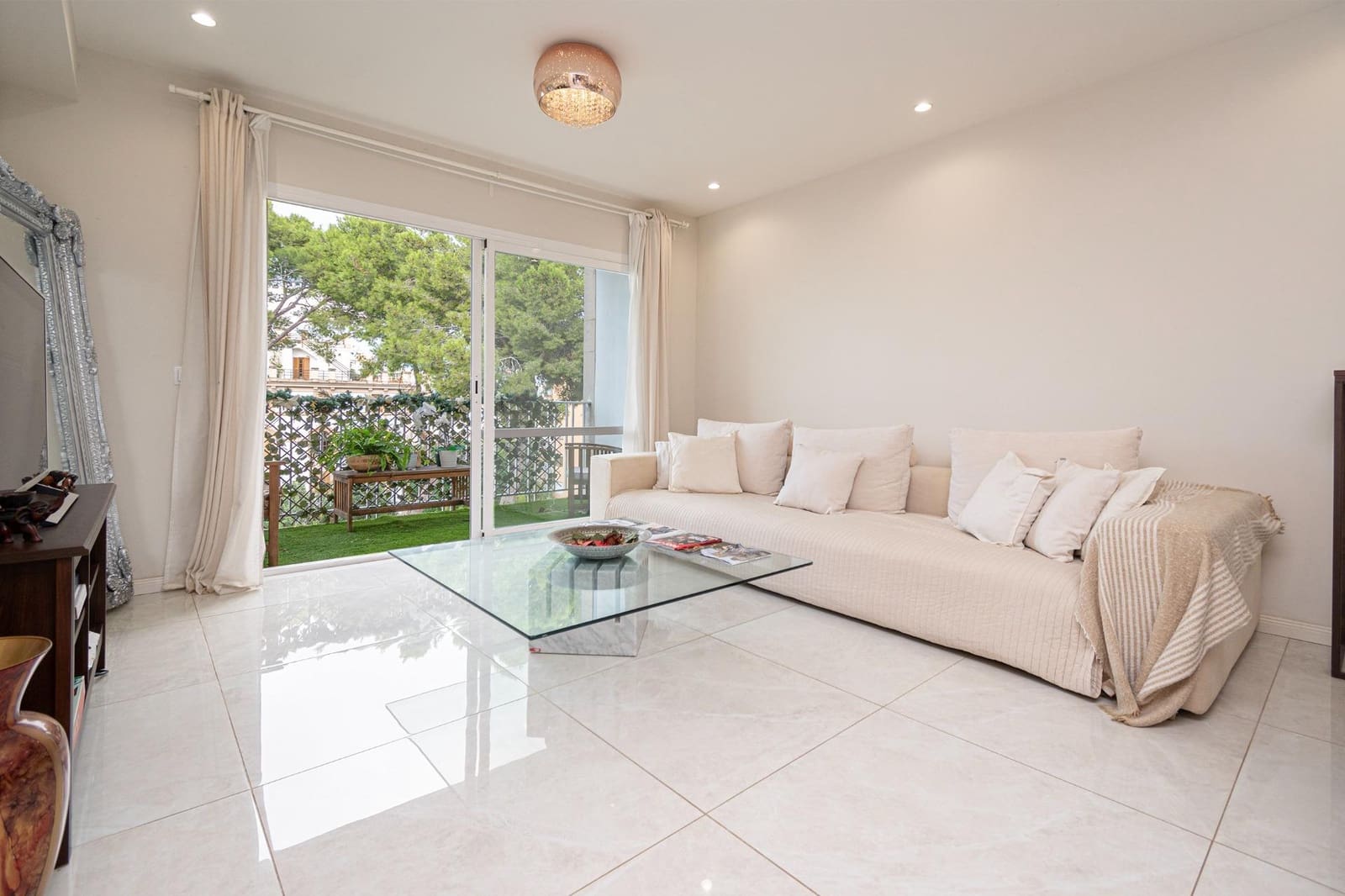 3 bedroom Apartment for sale in Palma de Mallorca - € 850,000 (Ref: 9355805)