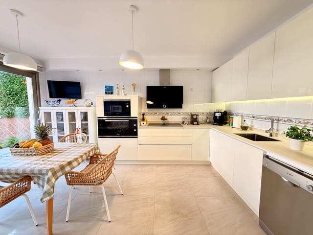 4 makuuhuone Paritalo myytävänä paikassa Amanecer, Palma de Mallorca mukana 
autotalli - 900 000 € (Ref: 9355807)