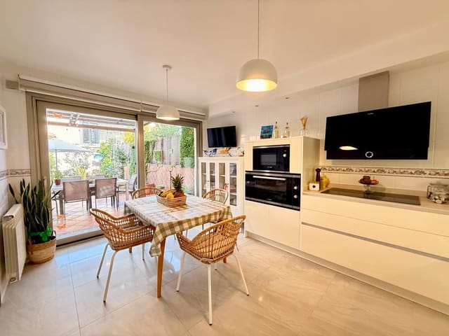 4 makuuhuone Paritalo myytävänä paikassa Amanecer, Palma de Mallorca mukana 
autotalli - 900 000 € (Ref: 9355807)