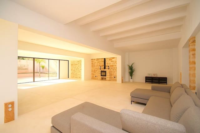 4 Zimmer Reihenhaus zu verkaufen in Sa Pobla mit Pool Garage - 1.050.000 € (Ref: 9356748)