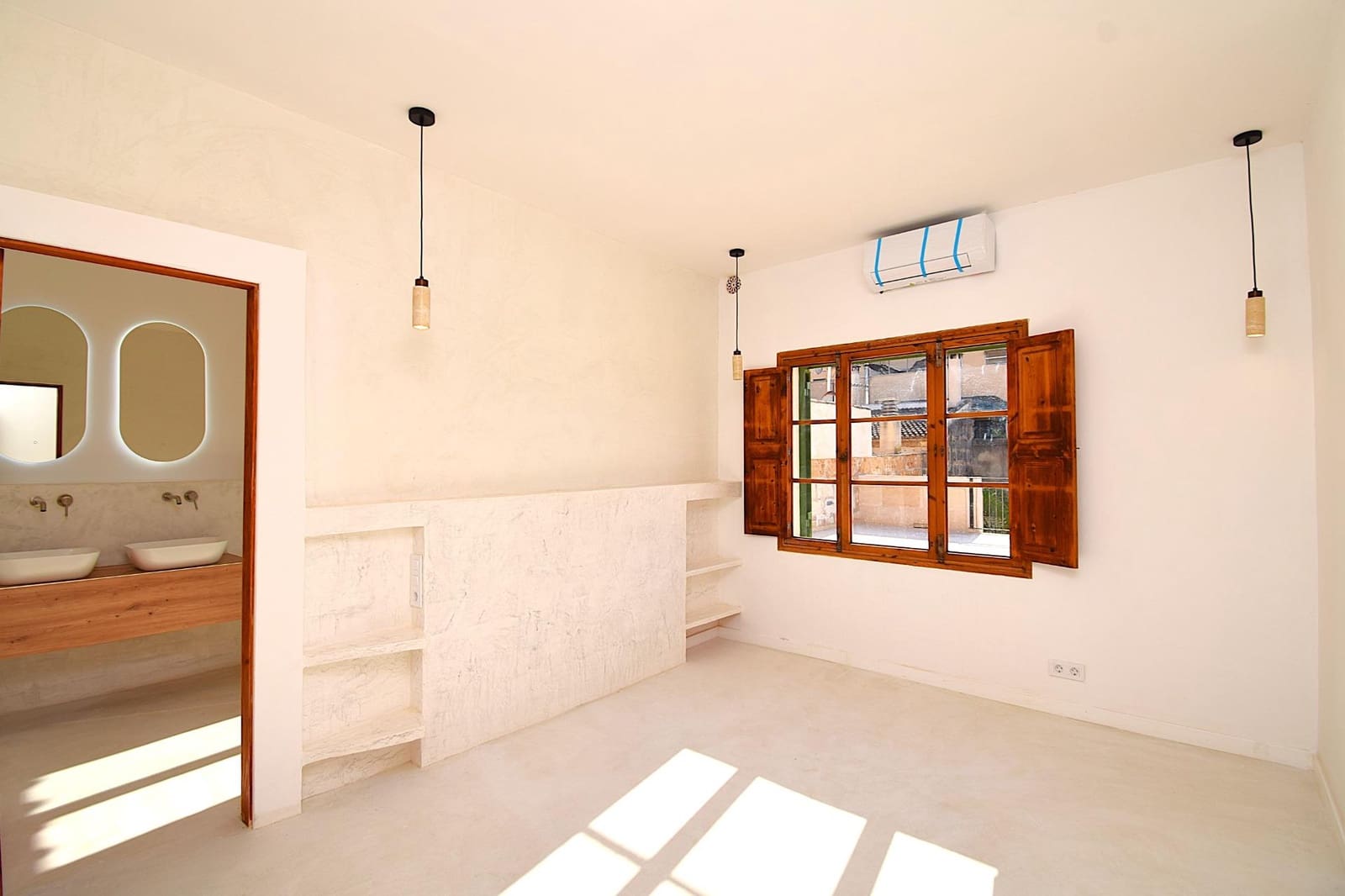 4 slaapkamer Rijtjeshuis te koop in Sa Pobla met zwembad garage - € 1.050.000 (Ref: 9356748)