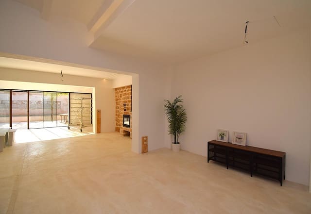 4 Zimmer Reihenhaus zu verkaufen in Sa Pobla mit Pool Garage - 1.050.000 € (Ref: 9356748)