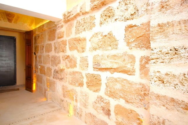 4 Zimmer Reihenhaus zu verkaufen in Sa Pobla mit Pool Garage - 1.050.000 € (Ref: 9356748)