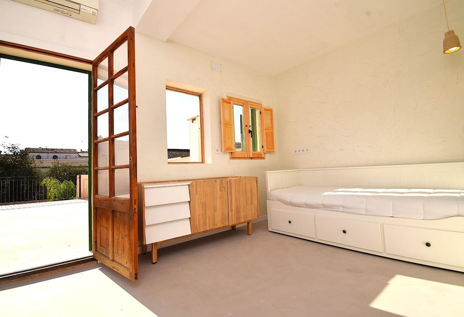 4 slaapkamer Rijtjeshuis te koop in Sa Pobla met zwembad garage - € 1.050.000 (Ref: 9356748)