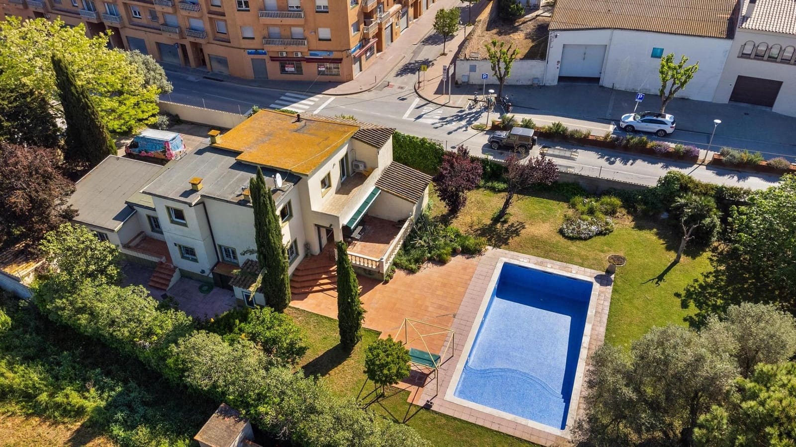 5 bedroom Villa for sale in Sant Pere Pescador with pool garage - € 624,000 (Ref: 9359546)