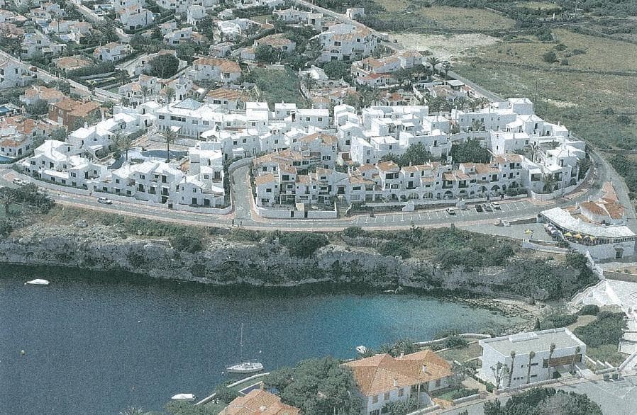 151 makuuhuone Hotelli myytävänä paikassa Mahon / Mao mukana uima-altaan - 10 000 000 € (Ref: 9382809)