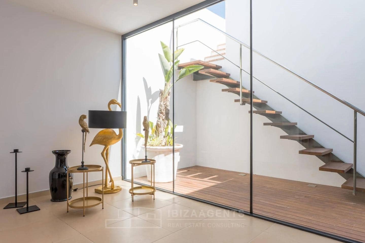 12 soveværelse Villa til salg i Sant Antoni de Portmany med garage - € 22.000.000 (Ref: 9840364)