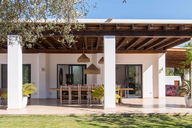 12 soveværelse Villa til salg i Sant Antoni de Portmany med garage - € 22.000.000 (Ref: 9840364)