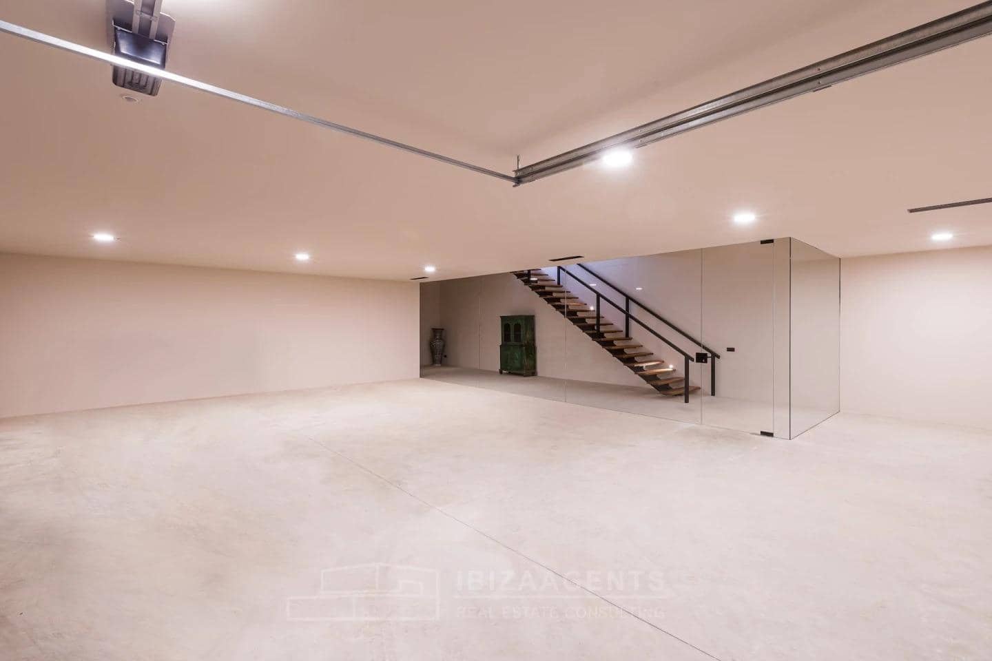 4 sypialnia Willa na sprzedaż w Miasto Ibiza / Eivissa z basenem garażem - 6 900 000 € (Ref: 9840365)