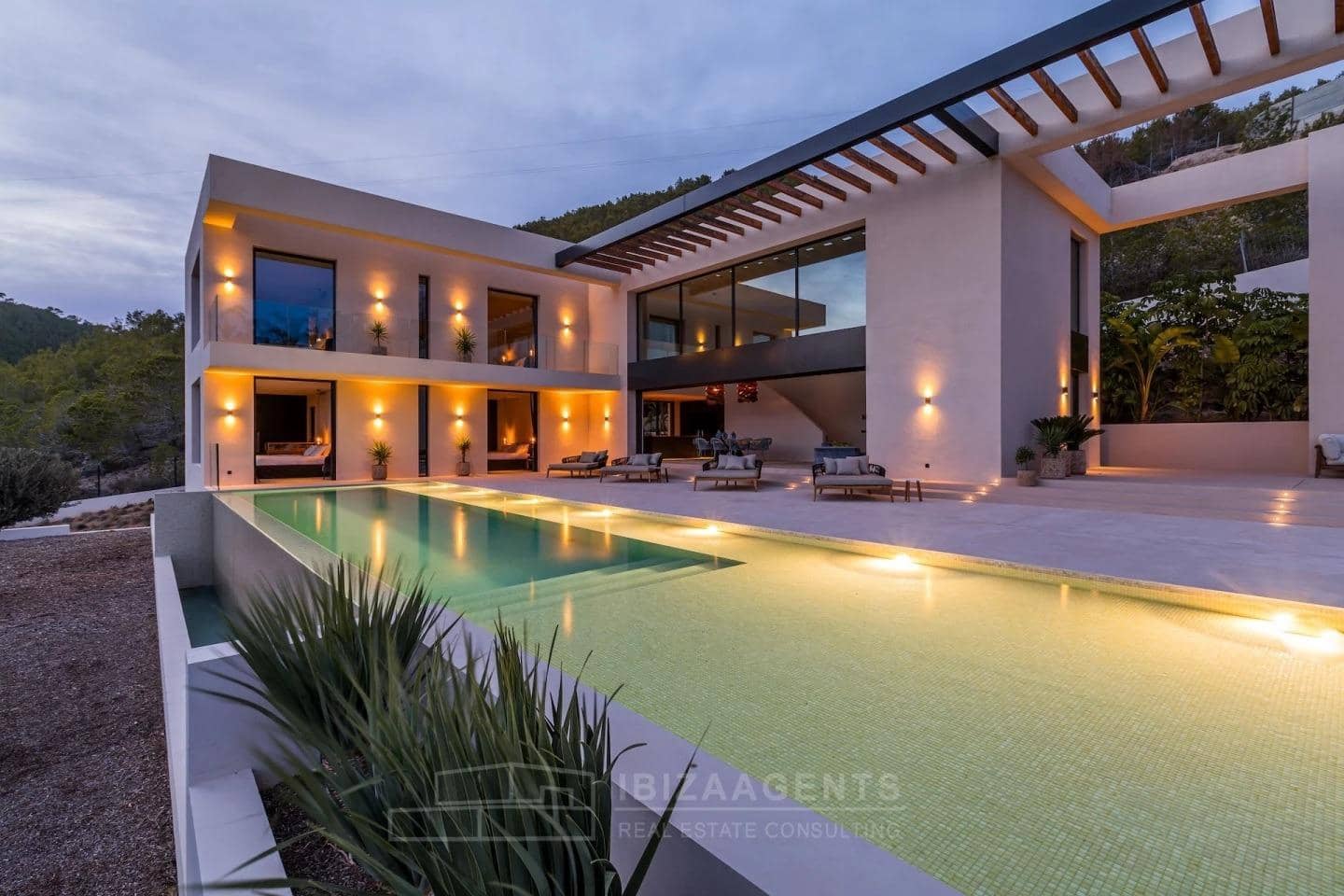 4 sypialnia Willa na sprzedaż w Miasto Ibiza / Eivissa z basenem garażem - 6 900 000 € (Ref: 9840365)