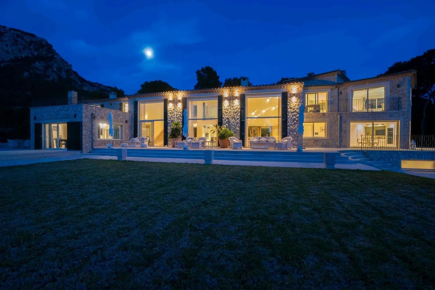 6 makuuhuone Huvila myytävänä paikassa Valldemosa mukana uima-altaan 
autotalli - 13 800 000 € (Ref: 9986855)