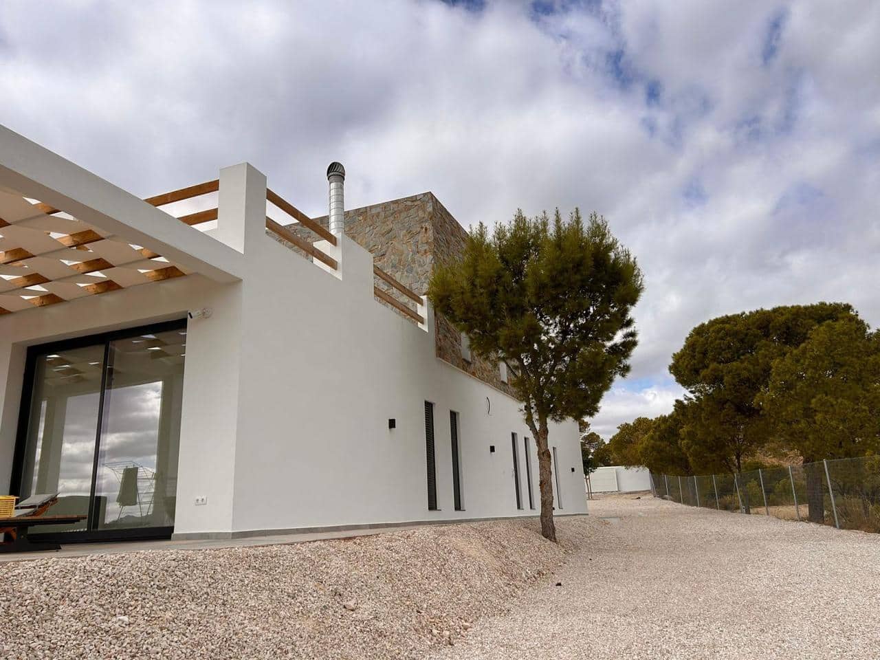 4 slaapkamer Villa te koop in Pinoso met zwembad garage - € 600.000 (Ref: 10018058)