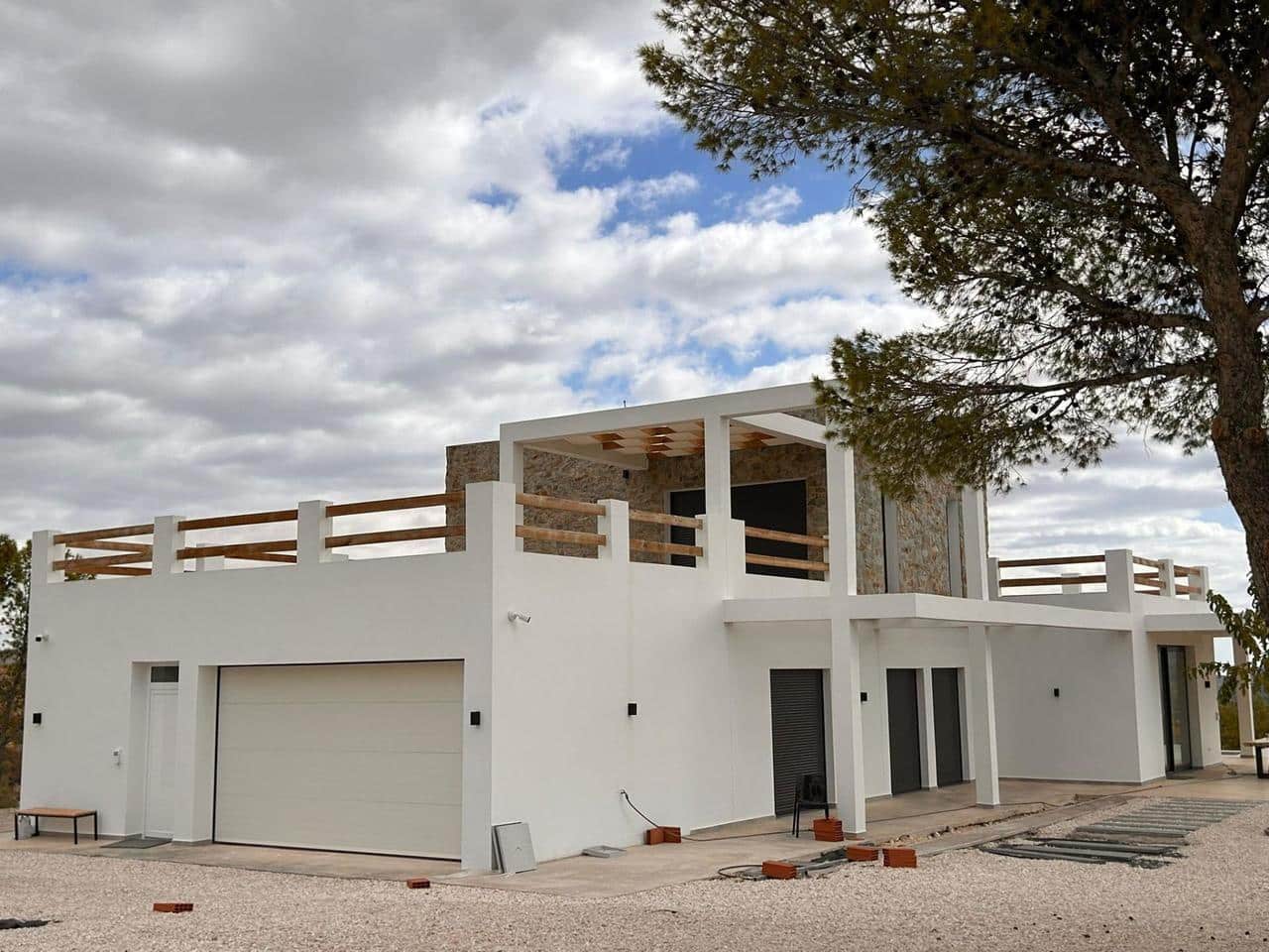 4 slaapkamer Villa te koop in Pinoso met zwembad garage - € 600.000 (Ref: 10018058)