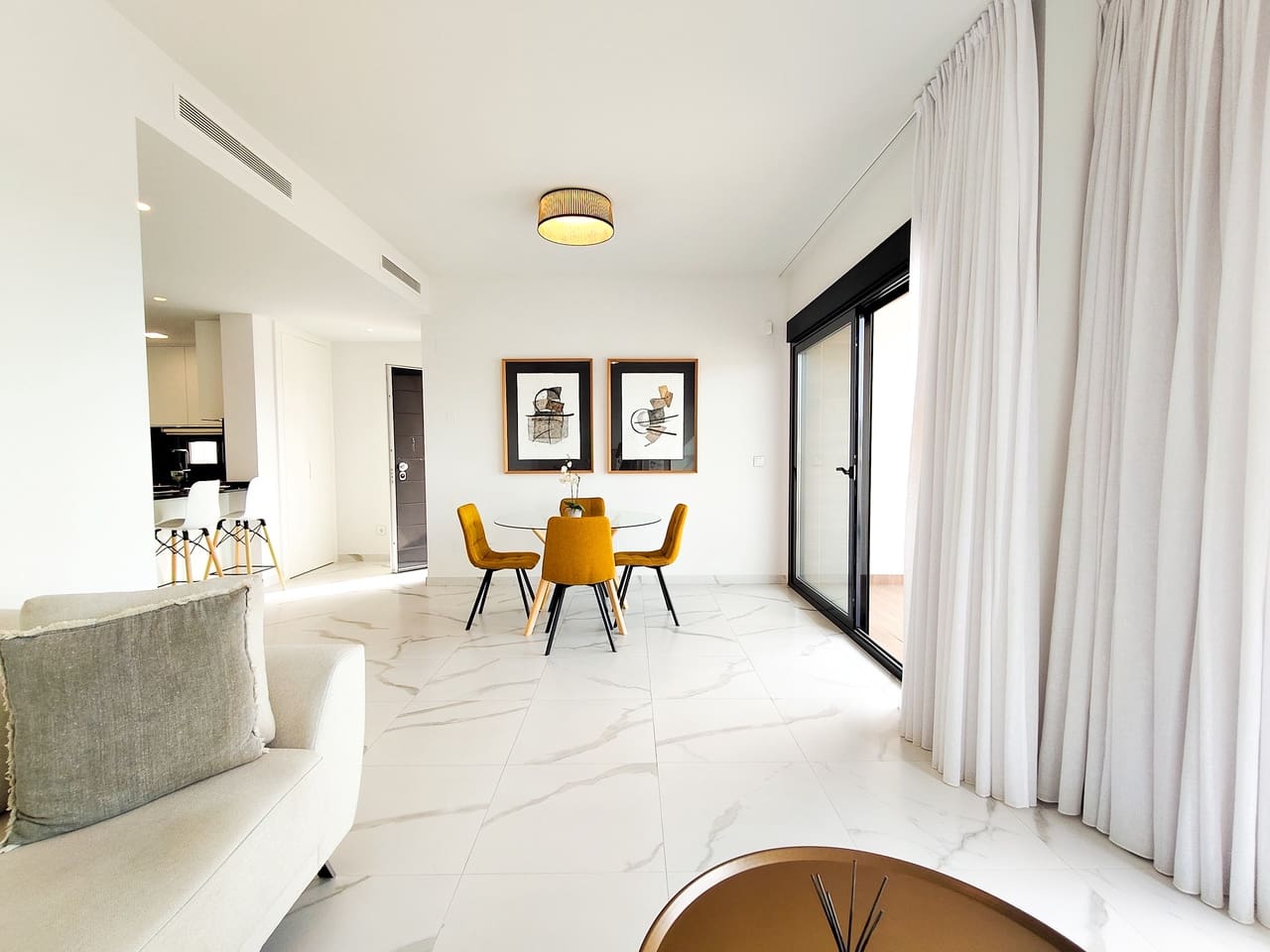 2 soveværelse Bungalow til salg i San Miguel de Salinas med swimmingpool - € 339.000 (Ref: 10031078)