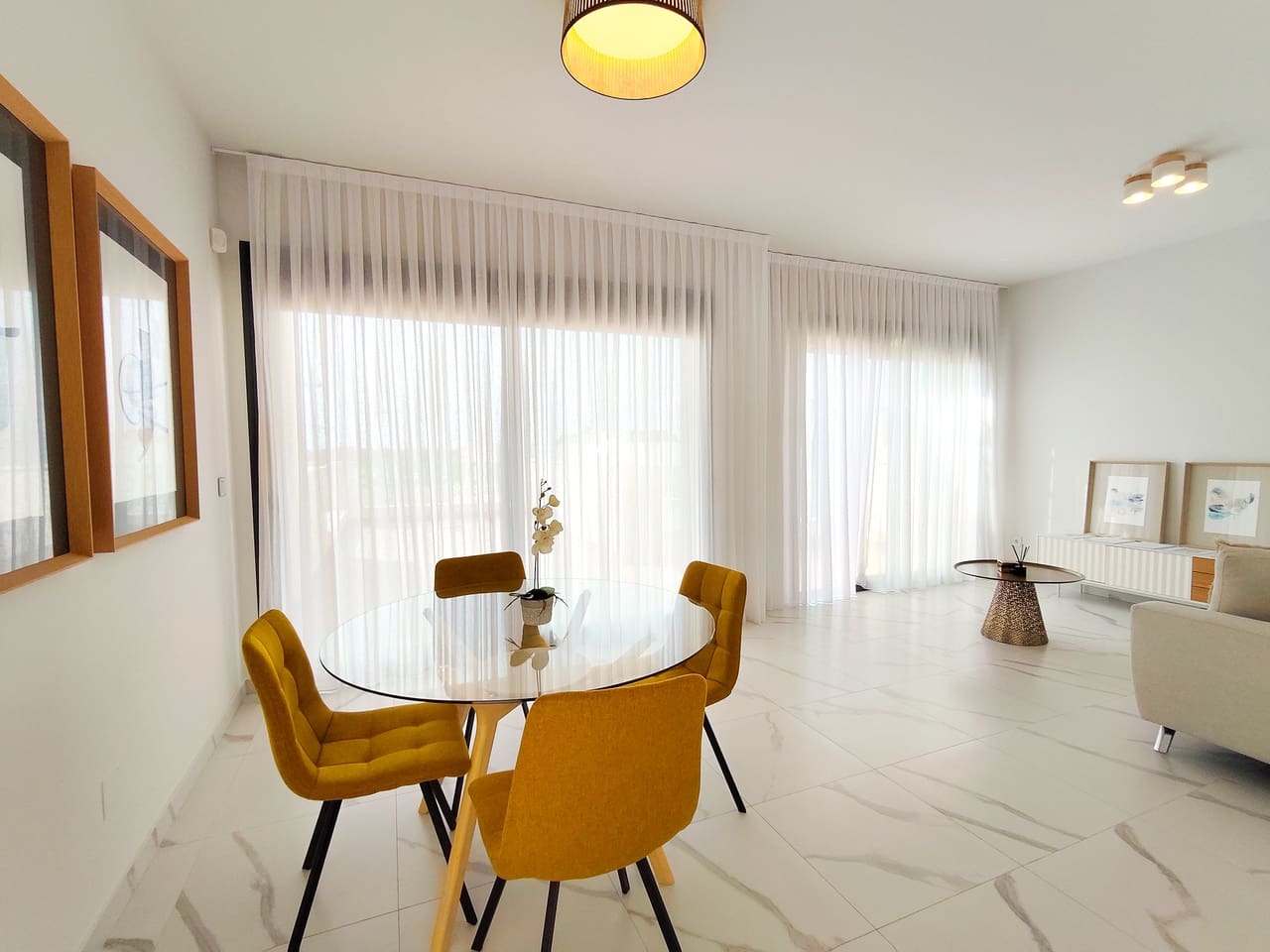 2 soveværelse Bungalow til salg i San Miguel de Salinas med swimmingpool - € 339.000 (Ref: 10031078)