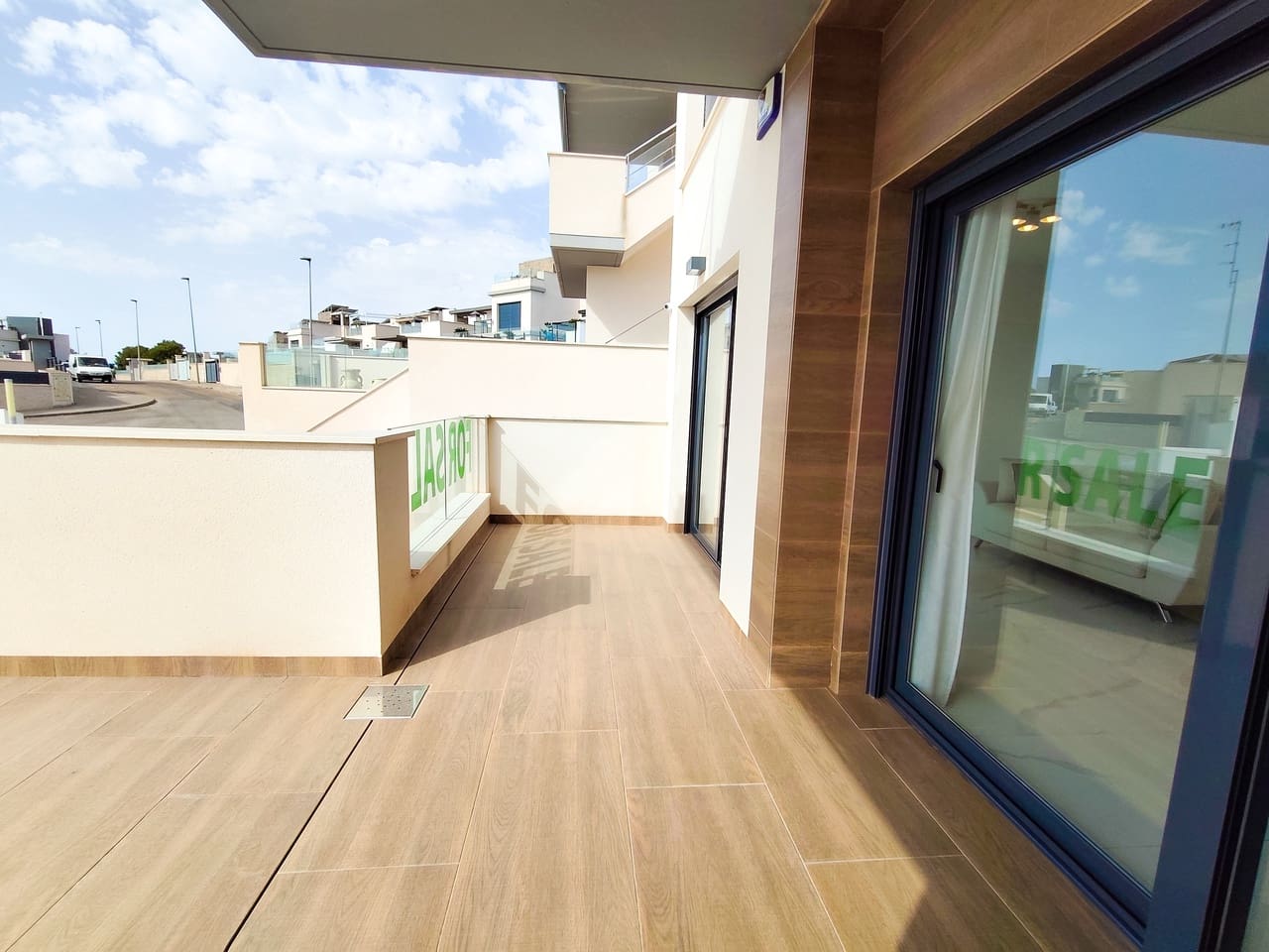2 soveværelse Bungalow til salg i San Miguel de Salinas med swimmingpool - € 339.000 (Ref: 10031078)