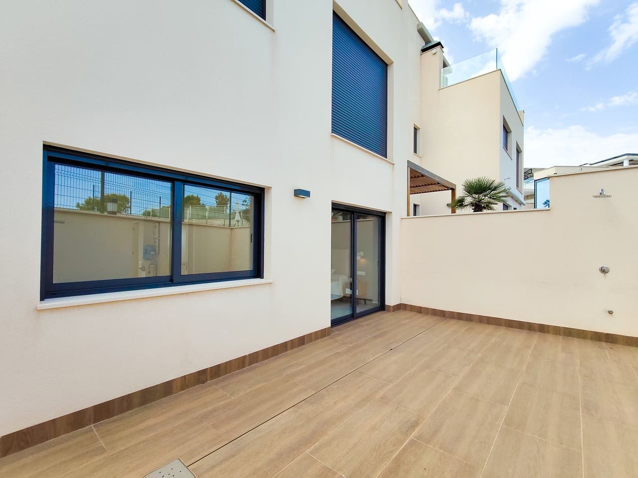 Bungalow de 2 habitaciones en San Miguel de Salinas en venta con piscina - 339.000 € (Ref: 10031078)