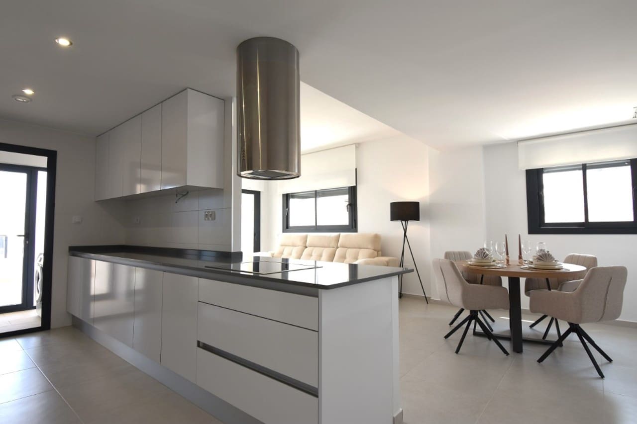 3 soverom Leilighet til salgs i San Miguel de Salinas med svømmebasseng garasje - € 282 000 (Ref: 10039297)